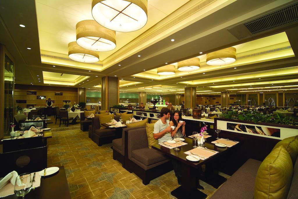 New Century Hangzhou Grand Hotel Restaurant photo